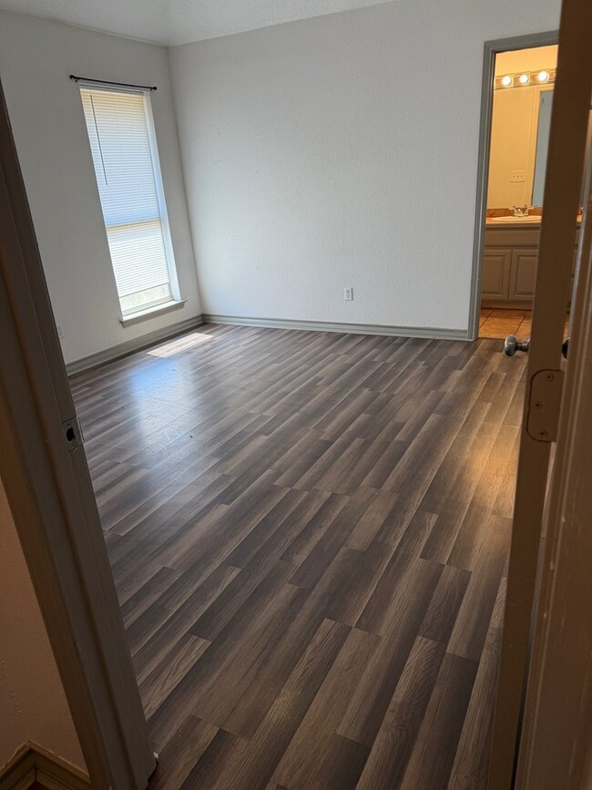 Building Photo - 4515 Monty Dr