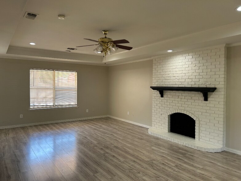 Building Photo - 7209 Dukes Pl