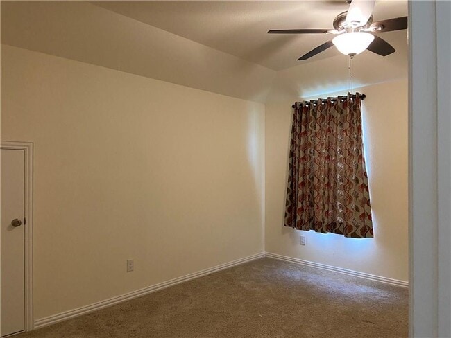 Building Photo - 21320 Hines Ln