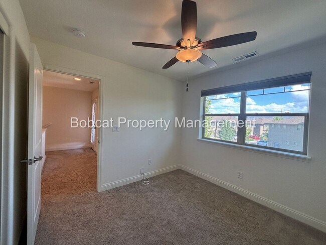 Building Photo - 3 Bed, 2.5 Bath, Townhome Located in Carson City - Mills Landing Community
