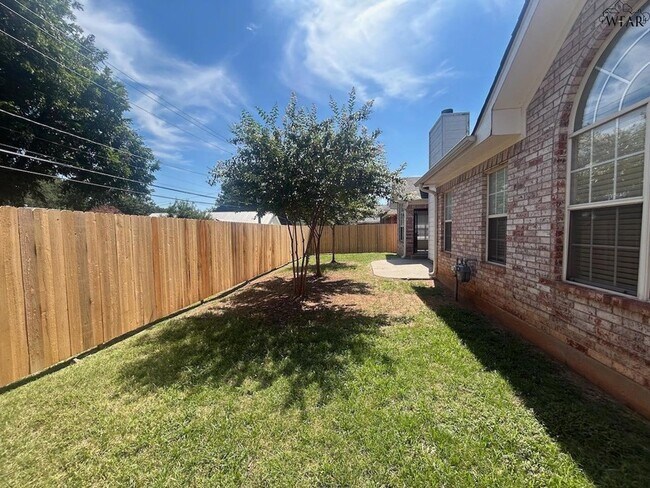 Building Photo - 2820 Judson Cir