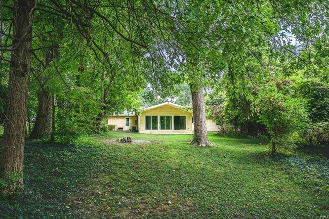 Building Photo - 117 N Hillsdale Dr