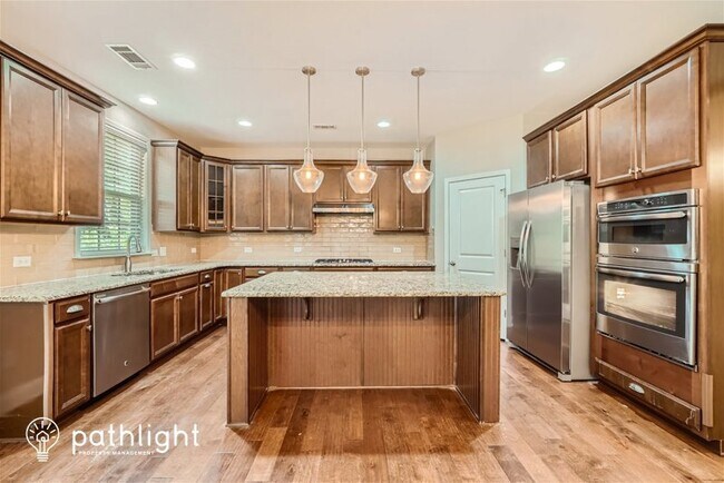 Building Photo - 13720 Laughing Gull Dr