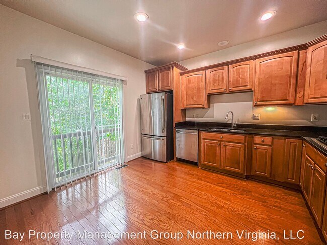 Building Photo - 3 br, 2.5 bath House - 11912 Hayes Station...