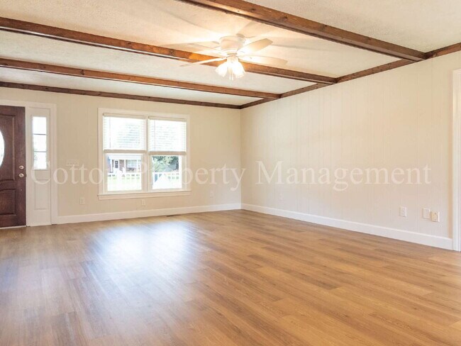 Building Photo - 4602 Terry Ln