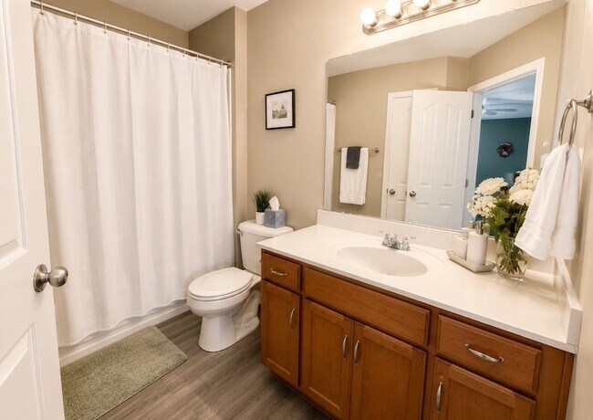 Building Photo - 729 Arrowfield Dr