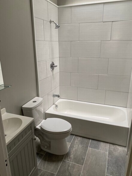 Building Photo - 24 Sterrett Ave