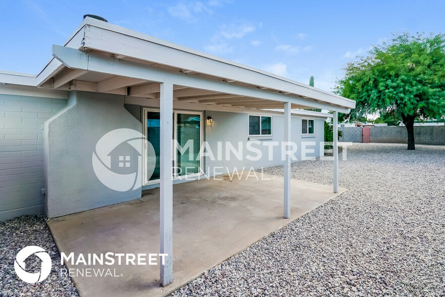 Building Photo - 8510 E Ruby Dr
