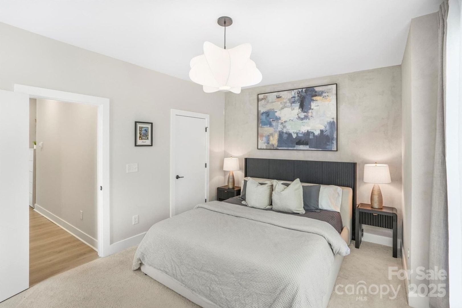 Building Photo - 215 Freeland Ln