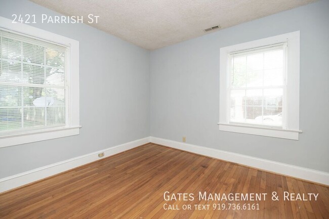 Building Photo - 2421 Parrish St