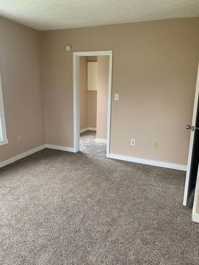 Building Photo - 0932 Swann St