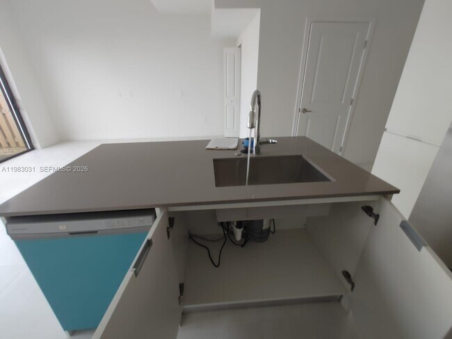 Building Photo - 1280 N Flagler Ave