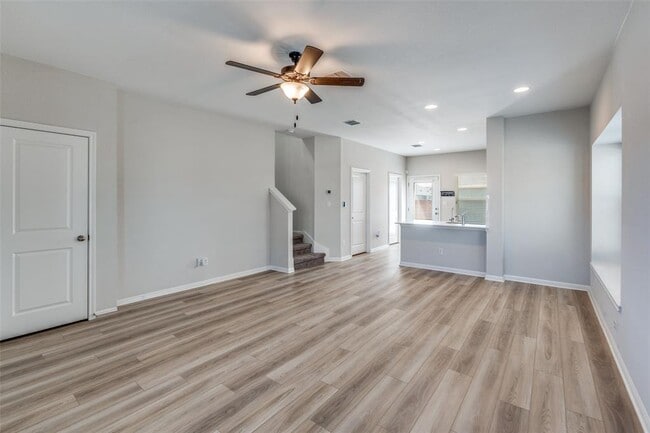 Building Photo - 221 Duck Creek Trail