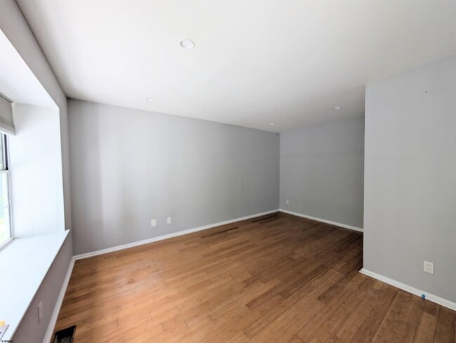 Building Photo - 4730 Boxwood Pl