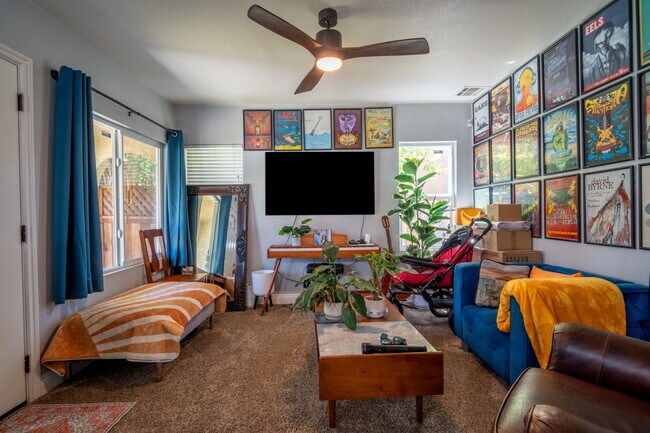 welcoming living room - 2703 Gates Ave