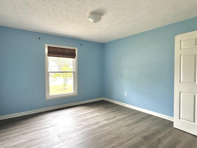 Building Photo - 6604 Kodiak Dr