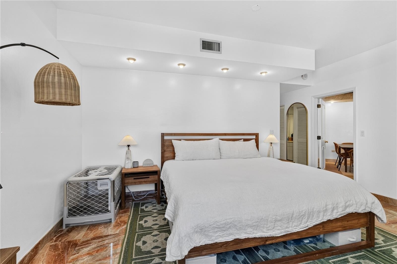 Building Photo - 888 Brickell Key Dr