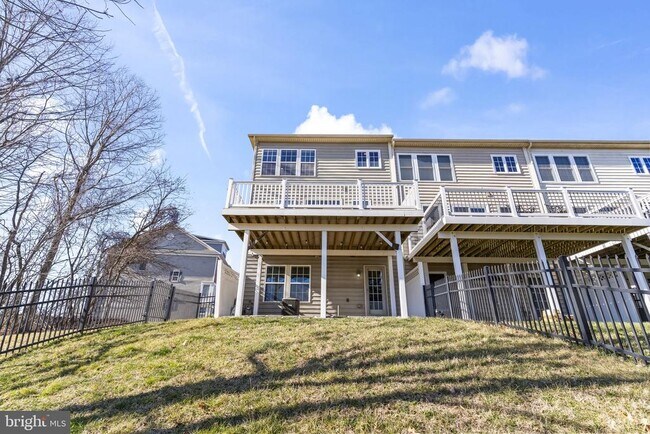 Building Photo - 518 Bolin Terrace