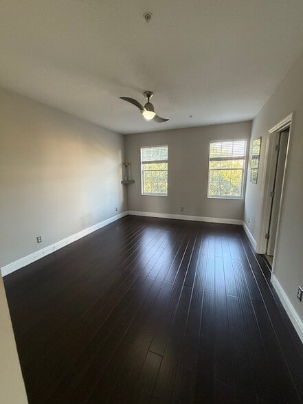 Building Photo - 2963 Upper Park Rd