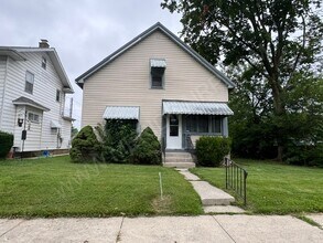 Building Photo - 1706 Sinclair St