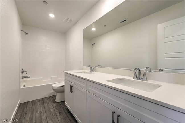 Building Photo - 776 Fallen Phoenix St