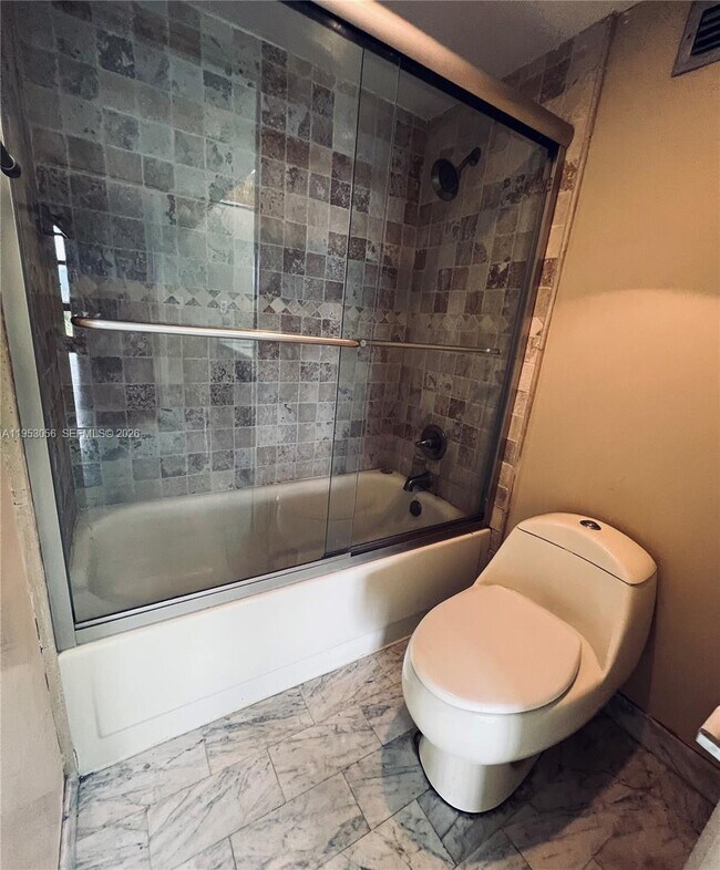 Building Photo - 1111 Crandon Blvd