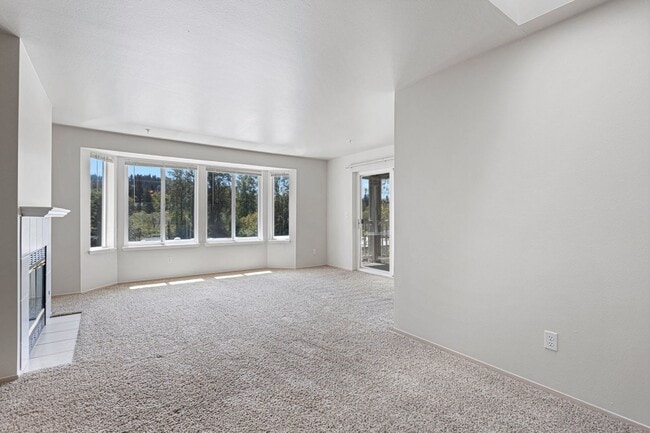 Interior Photo - Sammamish River Apartments