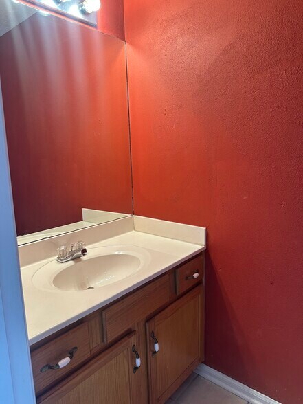 half bath - 600 Wabarto Way