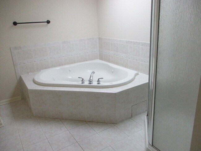 Building Photo - 356 Littleton Trail