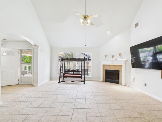 Building Photo - 27116 Monarch Woods Dr