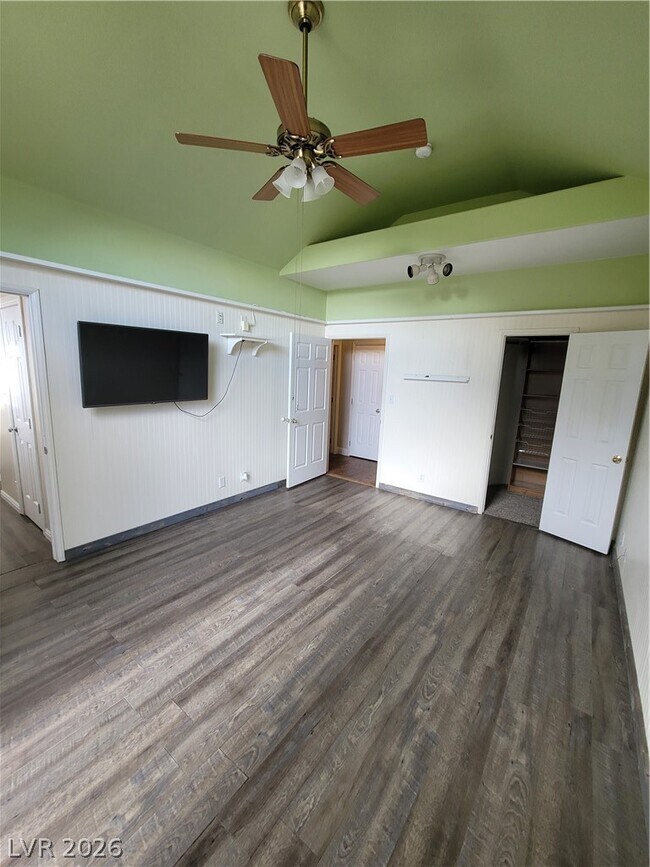 Building Photo - 1951 Jim Haworth