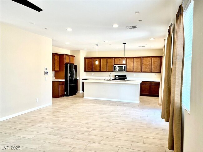 Building Photo - 8819 Burray St