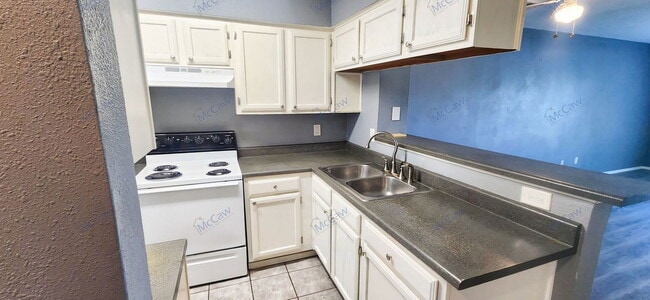 Building Photo - 9510 Olde Towne Row