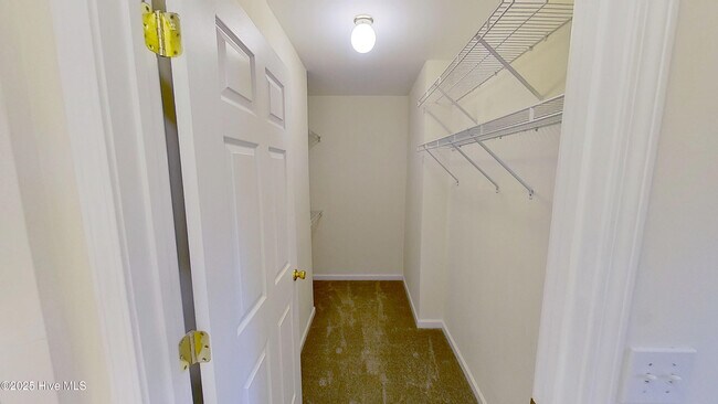 Building Photo - 4158 Breezewood Dr