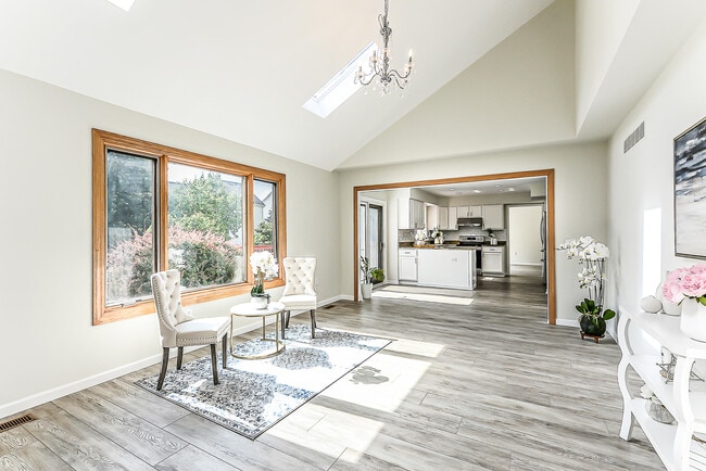 Building Photo - 2400 Rockport Ct