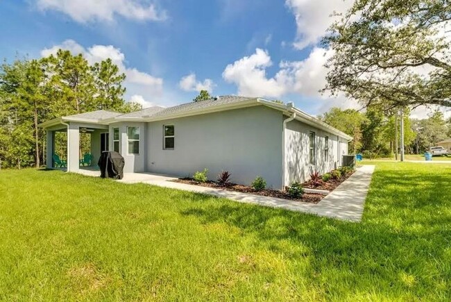 Building Photo - Beautiful Home in Brooksville