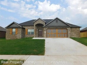 Building Photo - Charming Prairie Grove Home: 3 Beds, 2 Baths, 1604 Sq Ft, with Granite Countertops, Garage & Cozy...