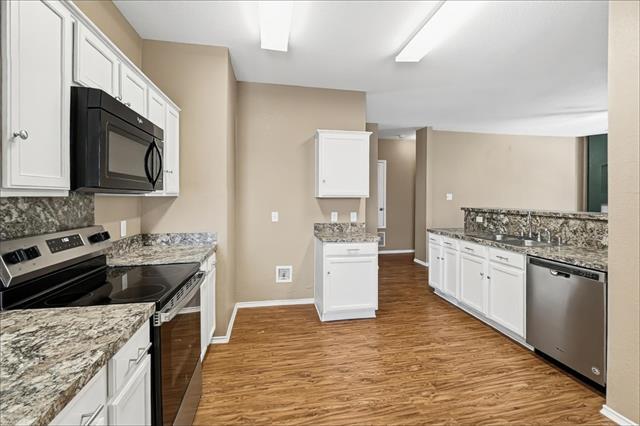 Building Photo - 5208 Novato Pl