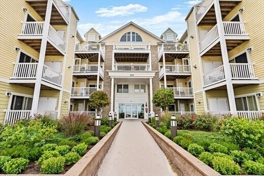 Building Photo - 360 Revere Beach Pky