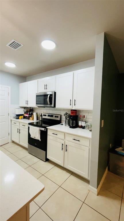 Building Photo - 25181 Doredo Dr