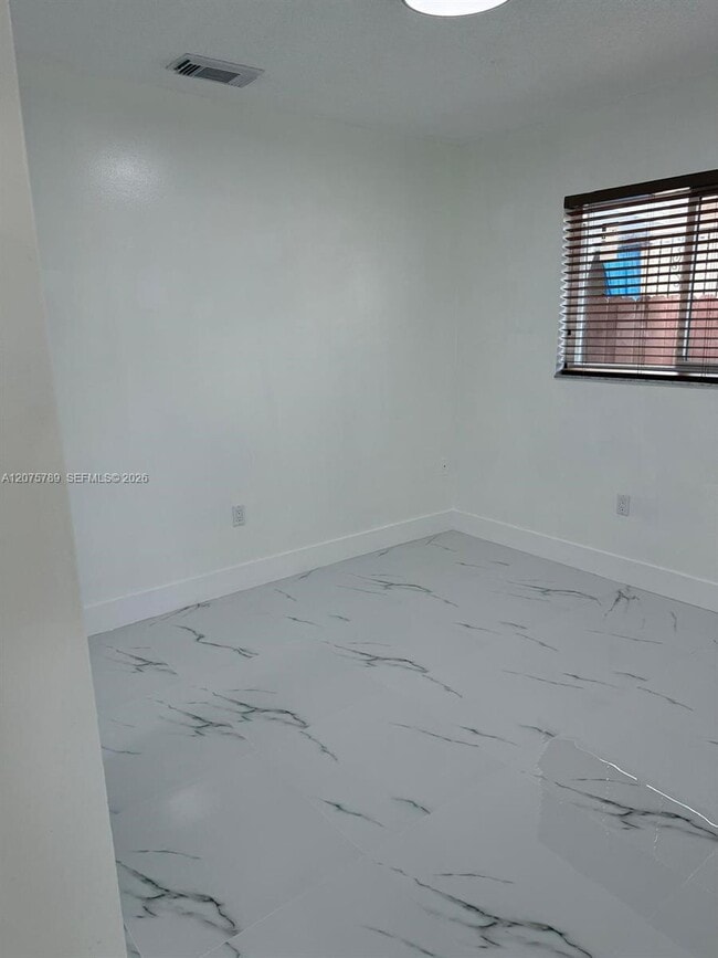 Building Photo - 2775 W 71st Pl