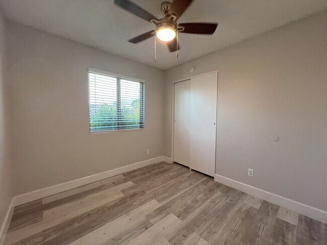 Building Photo - REMODELED 3 BEDROOM PLUS BONUS ROOM/BEDROOM. GREAT BACKYARD
