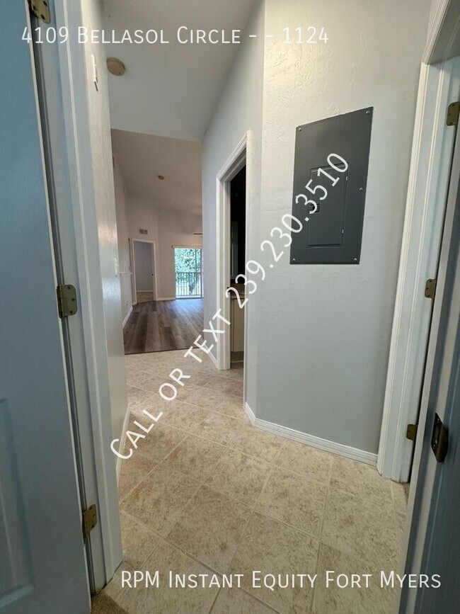 Building Photo - 4109 Bellasol Cir