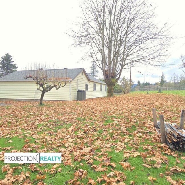 Building Photo - 32535 Coal Creek Rd