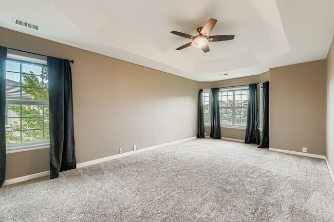 Building Photo - Beautiful 5 Bedroom Home for Rent in Anthem Community