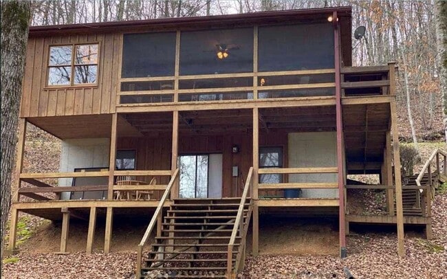Building Photo - 174 Lost Valley Ln