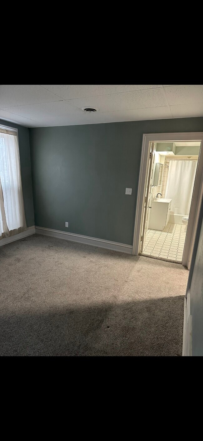 Building Photo - 1329 7th Ave