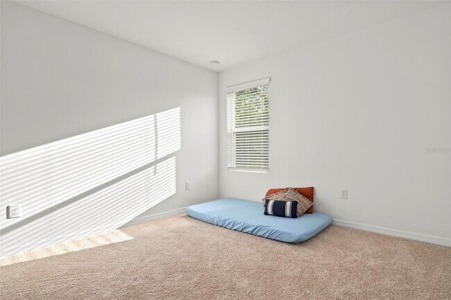 Building Photo - 6305 Springmont Lp