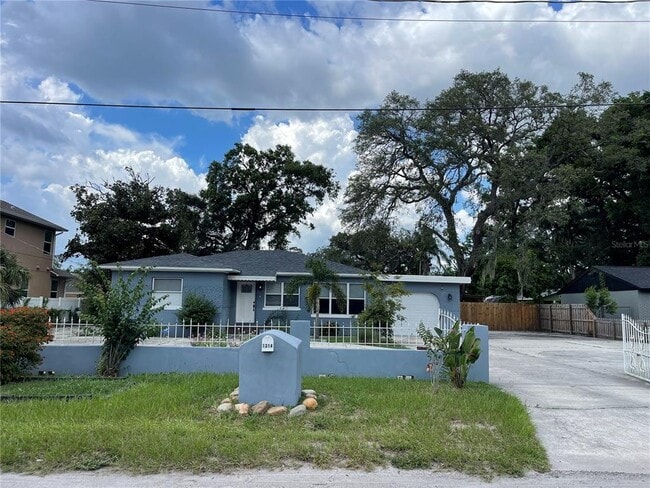 Primary Photo - 1314 E Conover St