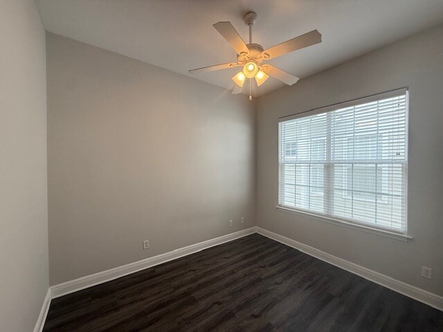 Building Photo - 307 Summercreek Cove